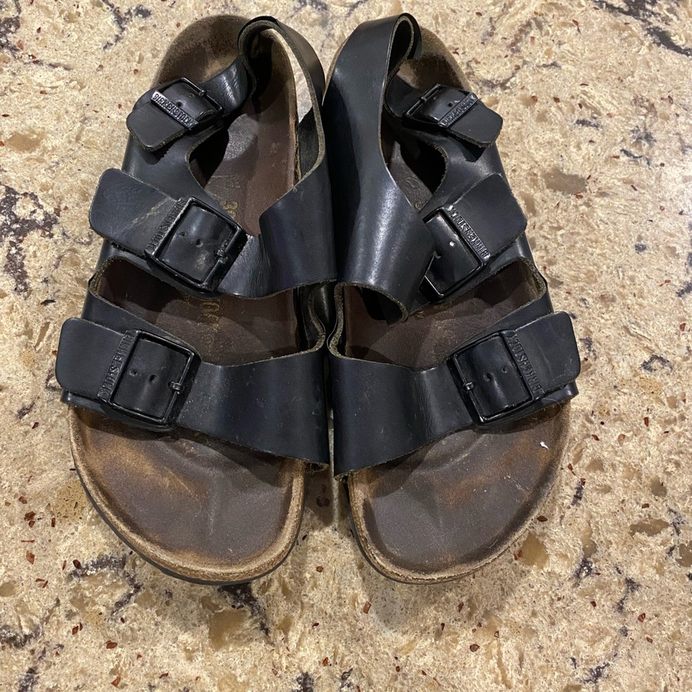 Birkenstock Milano size 39.